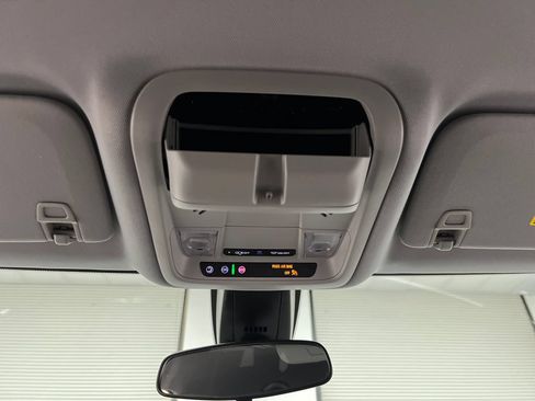 Used 2025 Chevrolet Blazer LT FWD image 65