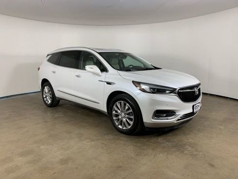 Used 2018 Buick Enclave Premium w/ Experience Buick Package image 5