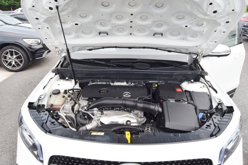 Used 2022 Mercedes-Benz GLB 250 4MATIC image 22