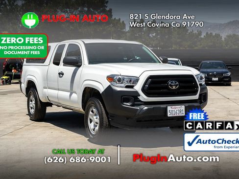Used 2023 Toyota Tacoma SR RWD image 3