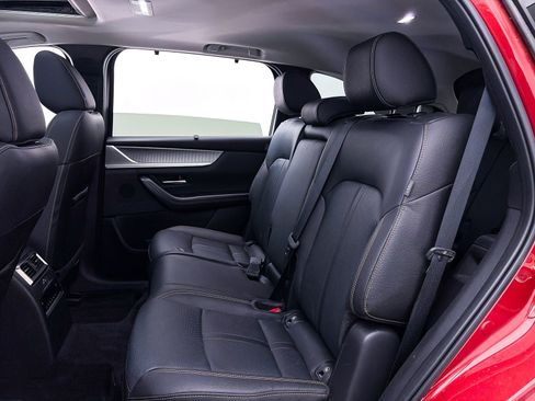 Used 2026 MAZDA CX-90 3.3 Turbo w/ Preferred Package AWD/4WD image 38