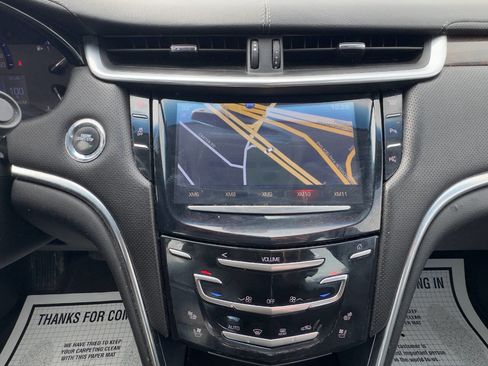 Used 2014 Cadillac XTS Luxury image 18