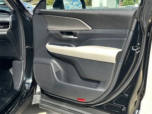 Certified 2024 Toyota Grand Highlander XLE image 12