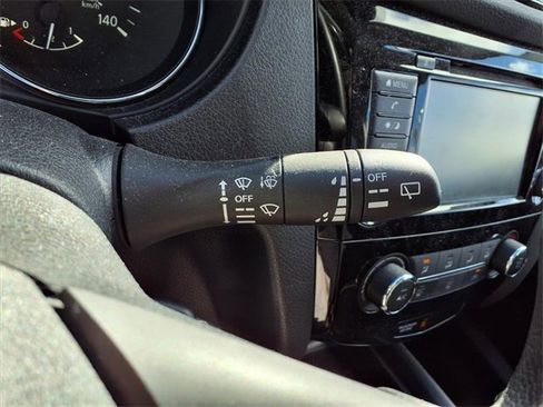 Certified 2021 Nissan Rogue Sport S image 11