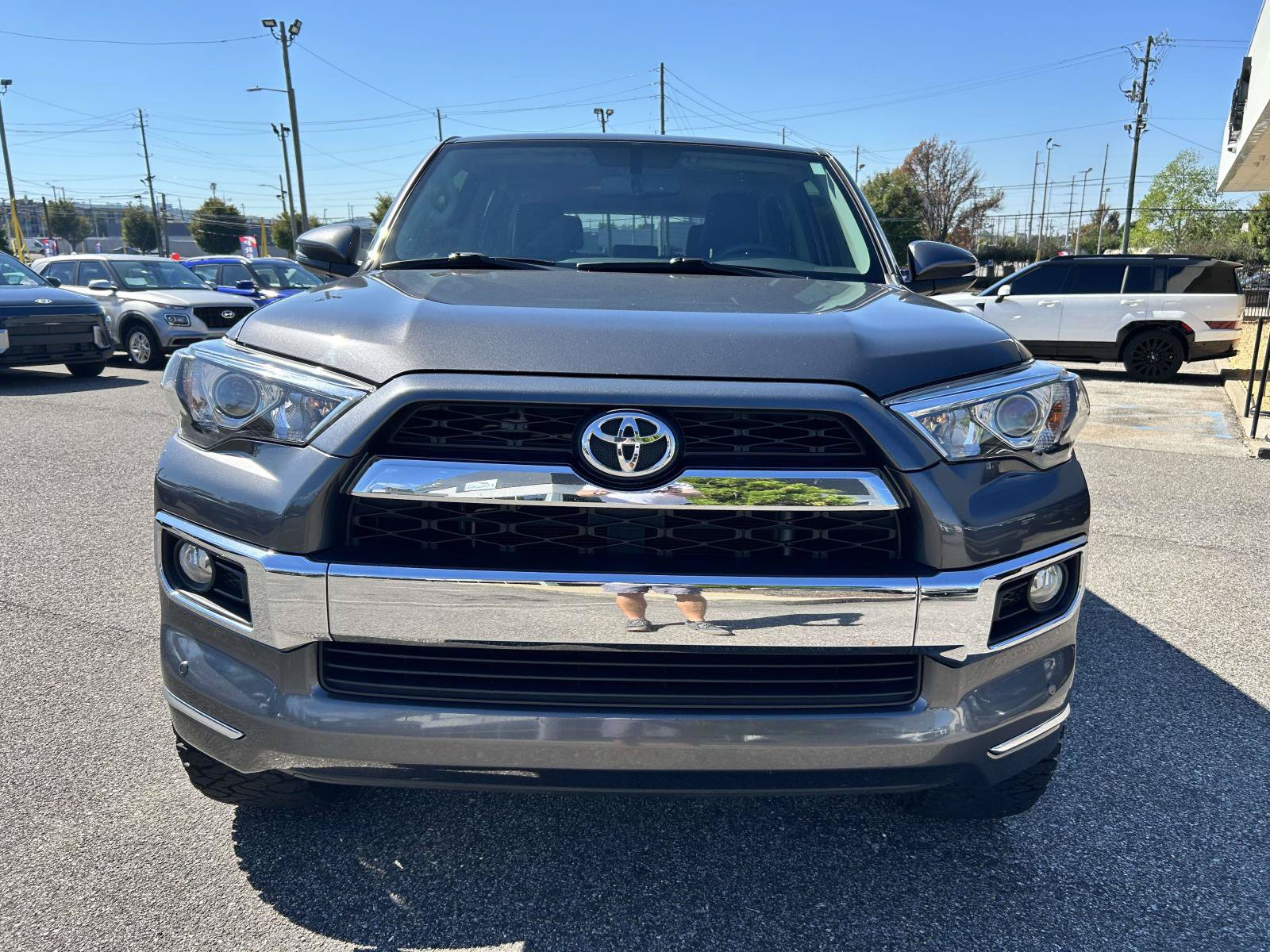 Used 2017 Toyota 4Runner Limited w/ Convenience Package AWD/4WD image 6
