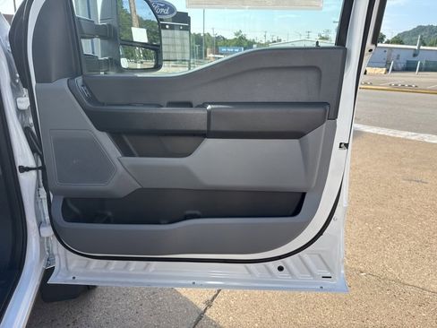 New 2025 Ford F550 XL image 10