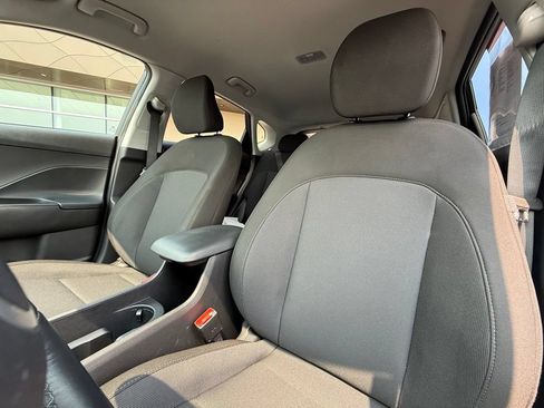 Certified 2025 Hyundai Kona SEL AWD/4WD image 13