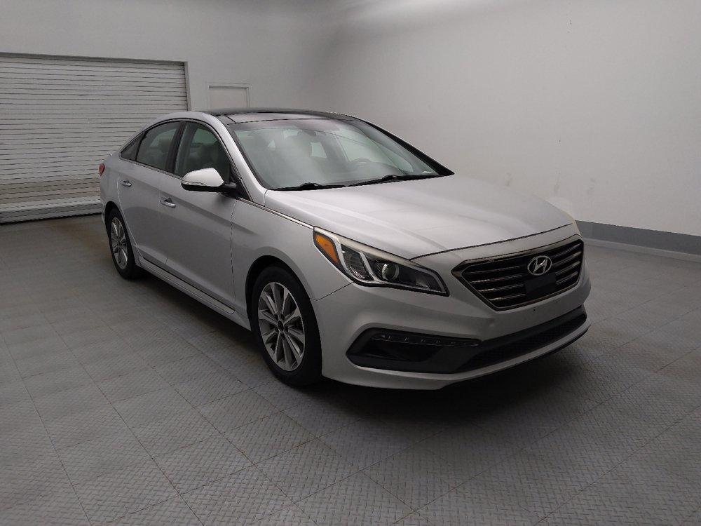 Used 2016 Hyundai Sonata Limited w/ Option Group 05 FWD image 13