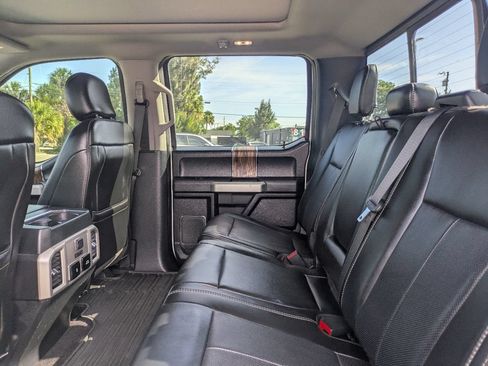 Used 2020 Ford F150 Lariat w/ Equipment Group 502A Luxury AWD/4WD image 14