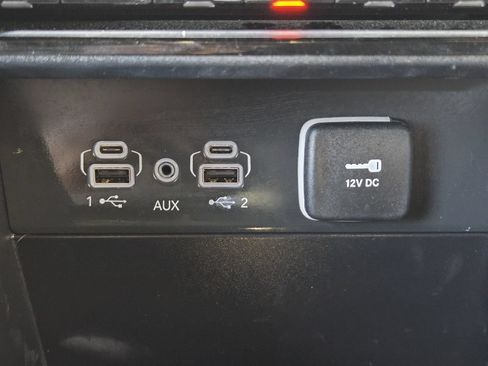 Used 2025 Jeep Grand Cherokee L Laredo RWD image 21