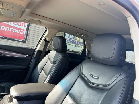 Used 2018 Cadillac XT5 Premium Luxury image 18