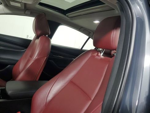 Used 2023 MAZDA MAZDA3 s FWD image 22