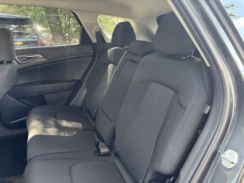 Used 2025 Kia Sportage LX FWD image 36