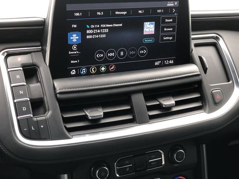 Used 2021 Chevrolet Tahoe Z71 w/ Z71 Signature Package image 21