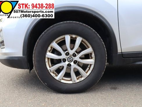 Used 2020 Nissan Rogue SV AWD/4WD image 27