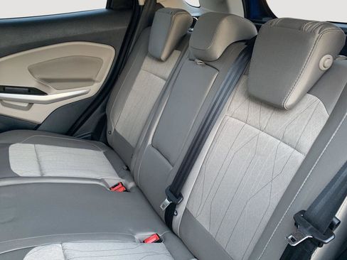 Used 2019 Ford EcoSport SE w/ SE Convenience Package image 18