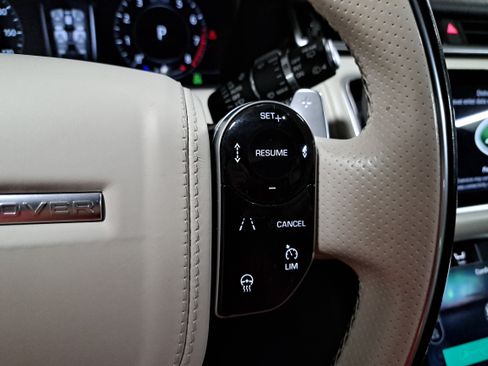 Used 2018 Land Rover Range Rover Velar R-Dynamic HSE AWD/4WD image 19