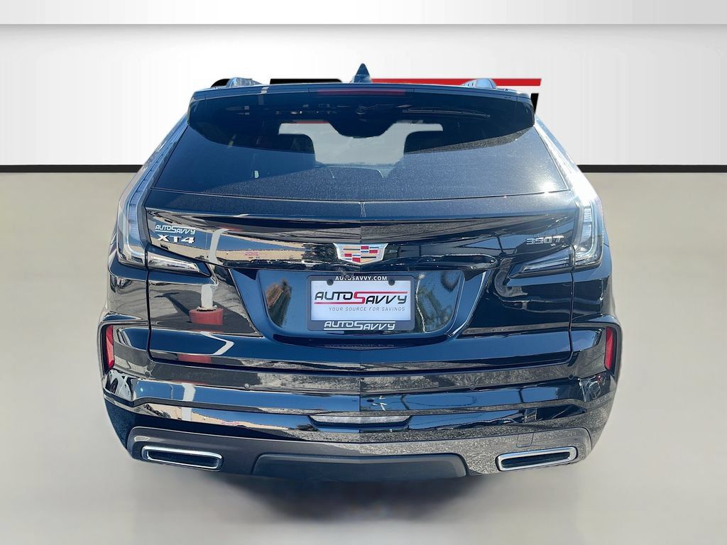 Used 2025 Cadillac XT4 Sport FWD image 6