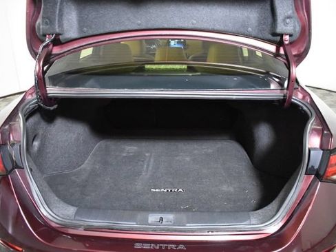 Used 2023 Nissan Sentra SV w/ SV Premium Package FWD image 29