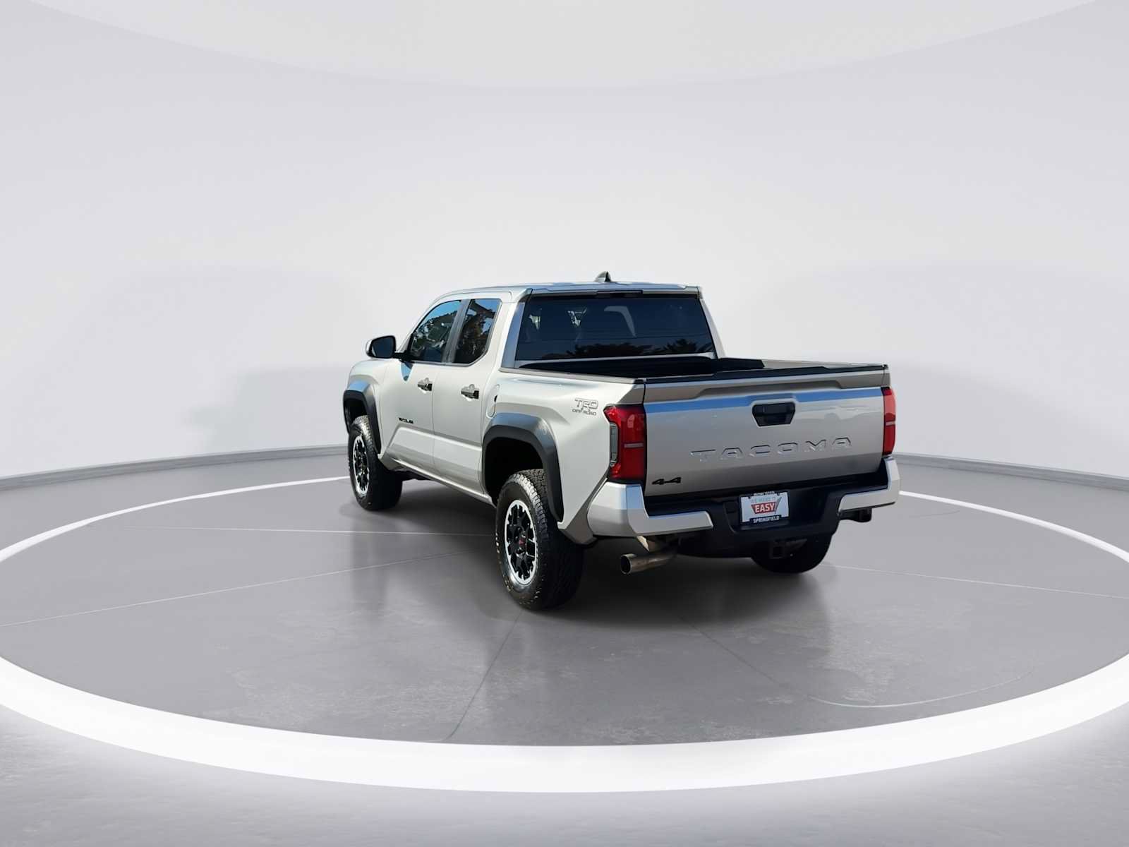 Used 2024 Toyota Tacoma TRD Off-Road AWD/4WD image 6