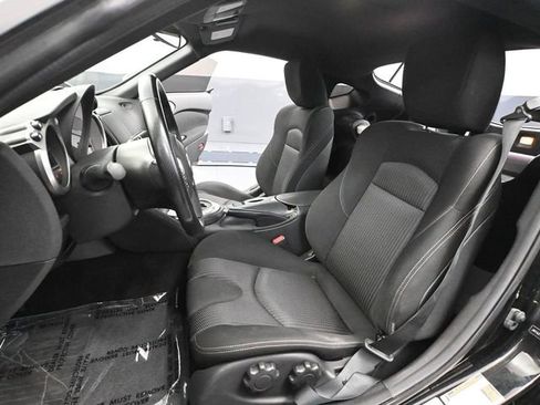 Used 2016 Nissan 370Z Coupe image 19