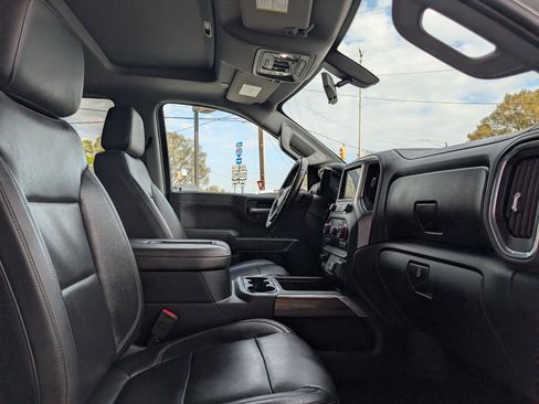 Used 2019 Chevrolet Silverado 1500 RST image 24