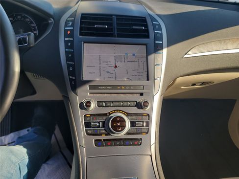 Used 2020 Lincoln MKZ Reserve w/ Elements Package image 15