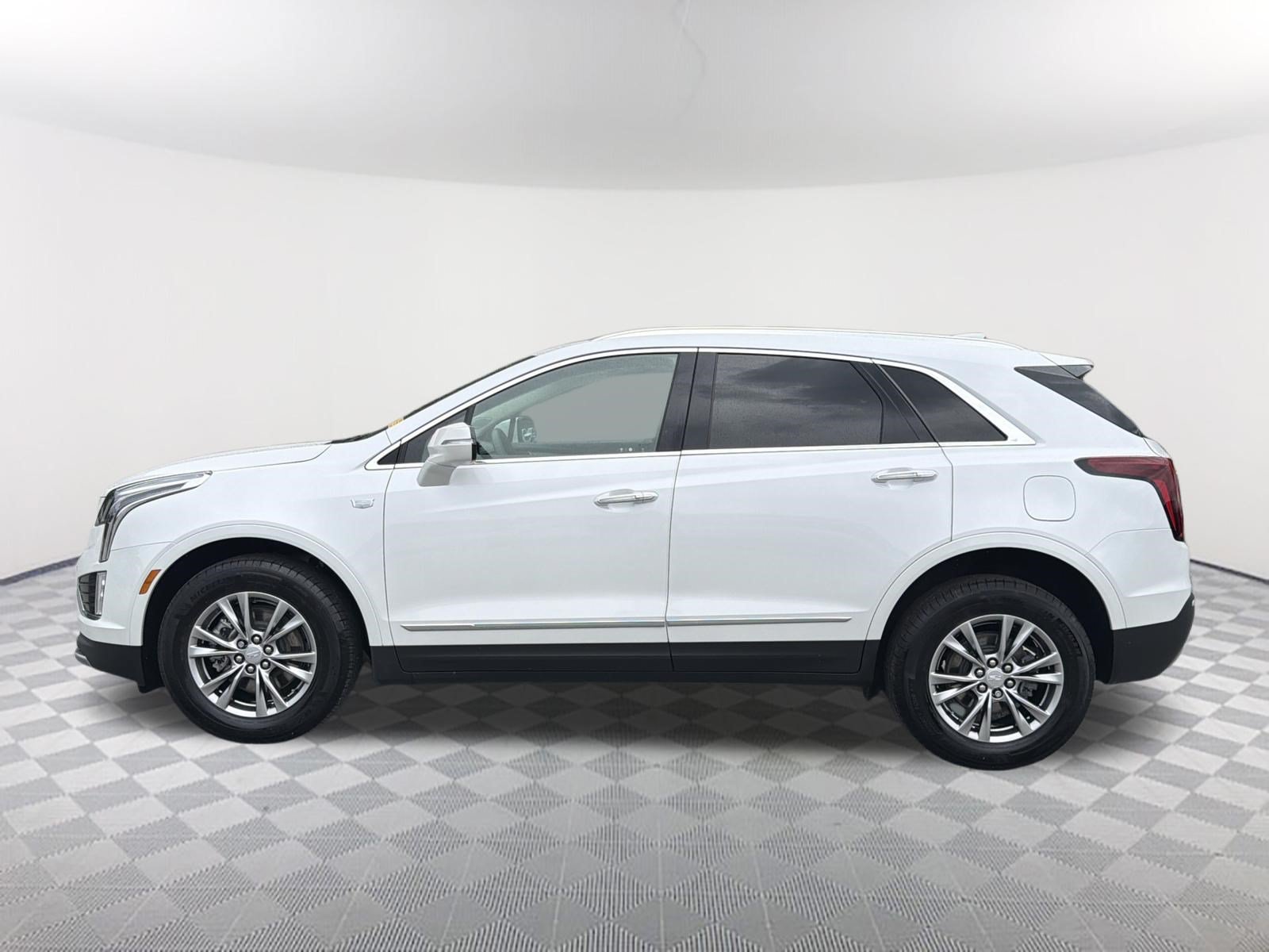 Used 2021 Cadillac XT5 Premium Luxury FWD image 9