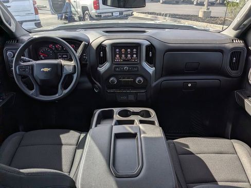 Certified 2025 Chevrolet Silverado 1500 Custom w/ Turbomax Blackout Package image 17