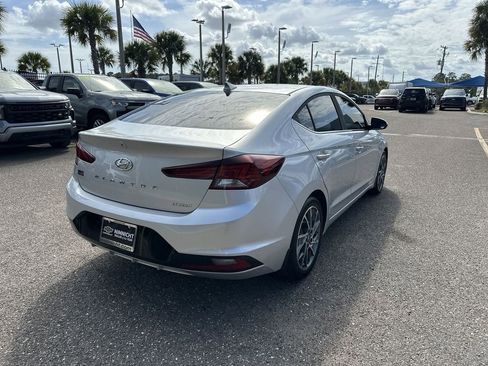 Used 2019 Hyundai Elantra Limited w/ Cargo Package image 16