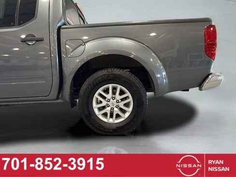 Certified 2017 Nissan Frontier SV image 22