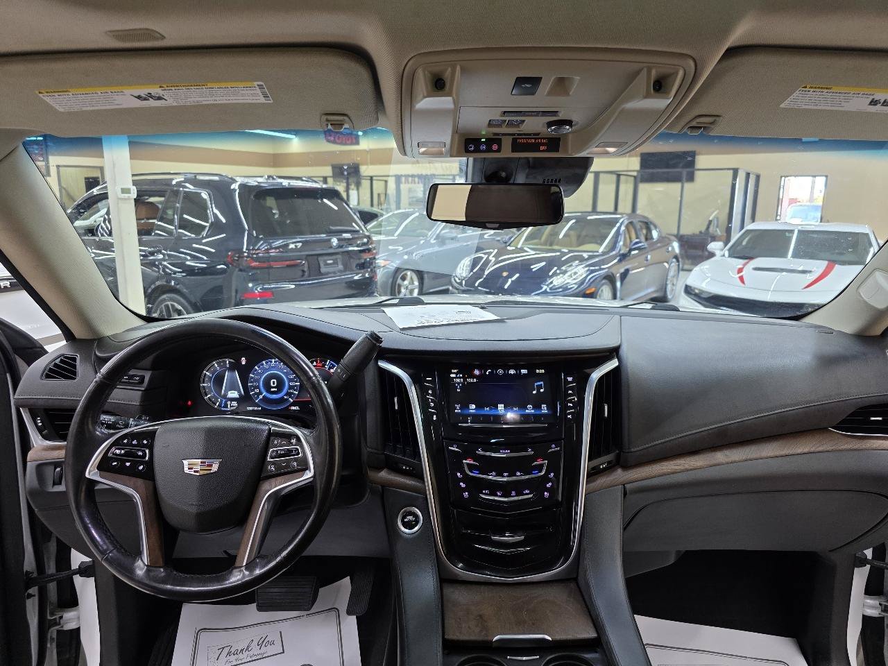 Used 2019 Cadillac Escalade Premium Luxury AWD/4WD image 30