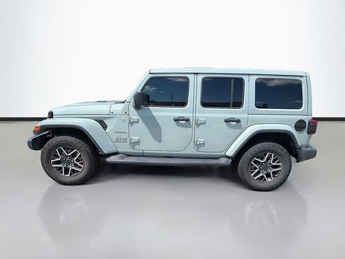 Used 2024 Jeep Wrangler Unlimited Sahara w/ Technology Group AWD/4WD image 6