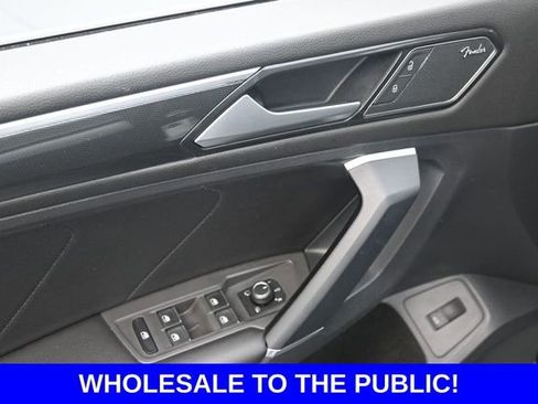 Used 2018 Volkswagen Tiguan SEL Premium FWD image 13