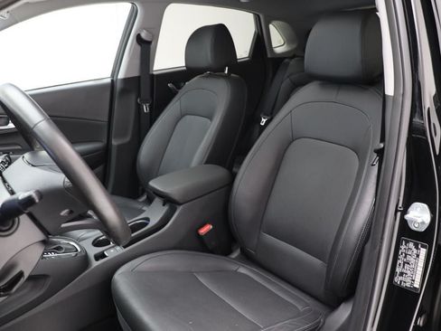 Used 2023 Hyundai Kona Limited AWD/4WD image 15