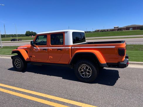 New 2026 Jeep Gladiator Rubicon AWD/4WD image 8