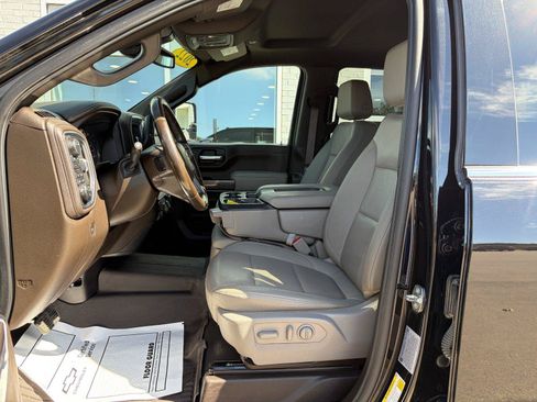 Used 2022 Chevrolet Silverado 3500 LTZ AWD/4WD image 8