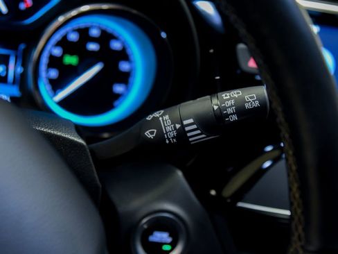 Used 2017 Buick Envision Essence image 26