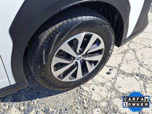 Certified 2025 Subaru Outback Premium w/ Popular Package #1A AWD/4WD image 11