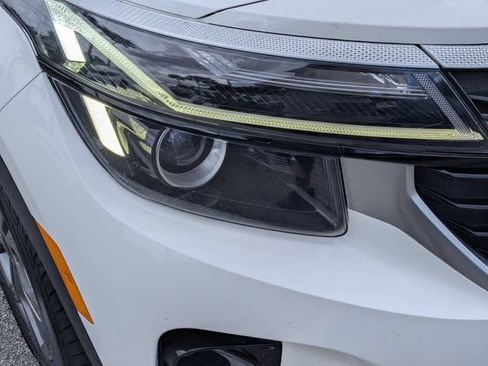 Certified 2024 Kia Seltos S AWD/4WD image 10