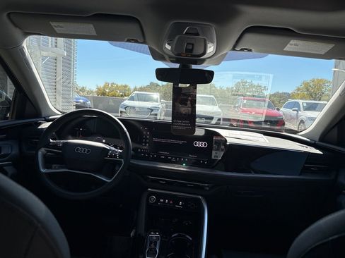 New 2025 Audi Q5 2.0T Premium Plus image 18