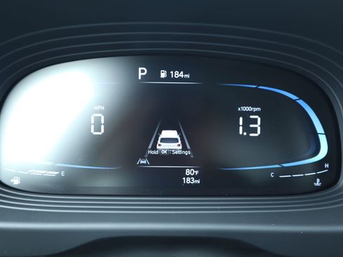 New 2026 Hyundai Venue SEL FWD image 3
