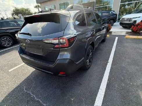 Used 2025 Subaru Outback Onyx Edition w/ Popular Package #2 AWD/4WD image 8