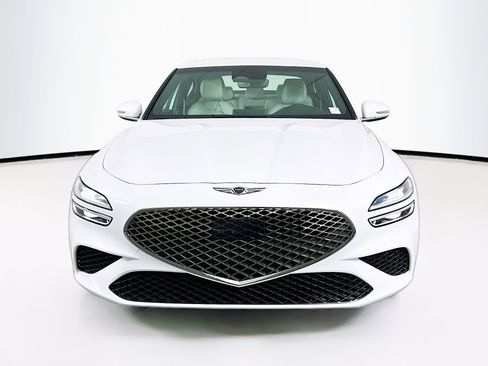 Used 2025 Genesis G70 2.5T image 2