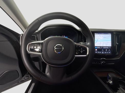 Certified 2024 Volvo XC60 B5 Plus w/ Protection Package Premier AWD/4WD image 12