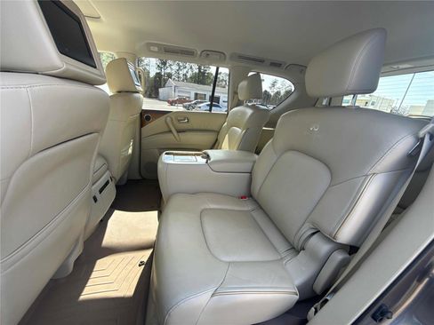 Used 2014 INFINITI QX80 4WD w/ Theater Package image 12