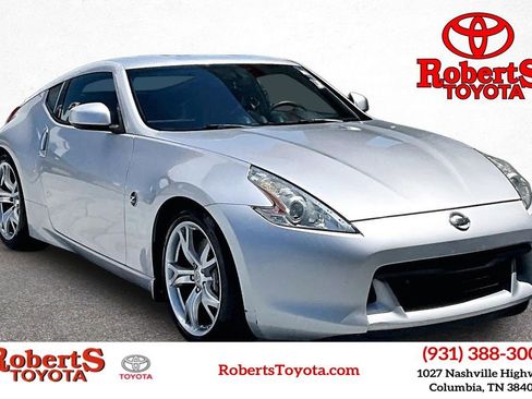 Used 2009 Nissan 370Z Coupe w/ Sport Pkg RWD image 1
