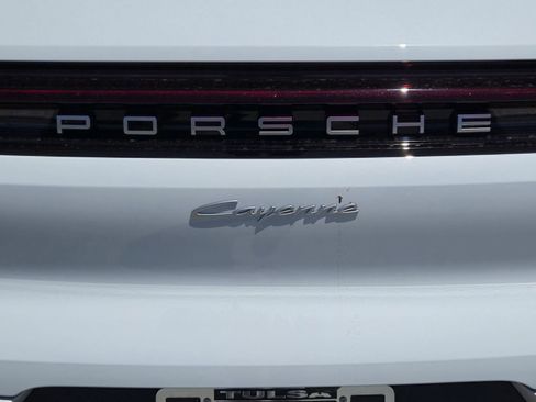 New 2025 Porsche Cayenne image 12
