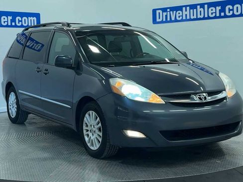 Used 2008 Toyota Sienna XLE Limited image 2