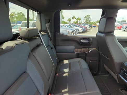 Used 2021 GMC Sierra 1500 Denali w/ Denali Ultimate Package AWD/4WD image 33